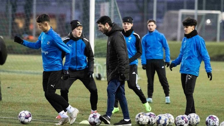 Ish-kapiteni i Kosovës, Anel Rashkaj, fillon punën si trajner