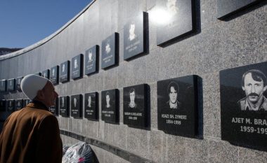 24 vjet nga masakra e Reçakut, homazhe te kompleksi memorial
