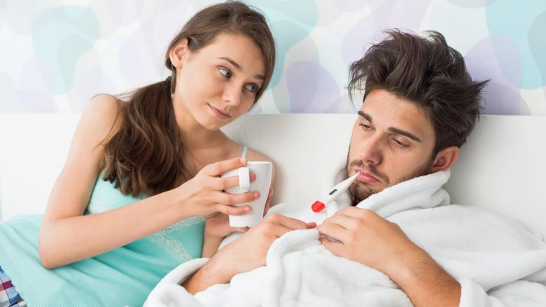 Burrat kanë simptoma më të rënda të gripit se gratë