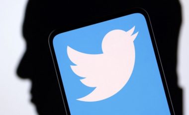 Twitter thotë se përdoruesit do të mund të apelojnë pezullimin e llogarisë