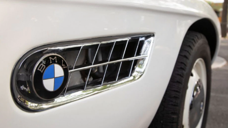Marka BMW shiti 2.1 milionë automjete në vitin 2022