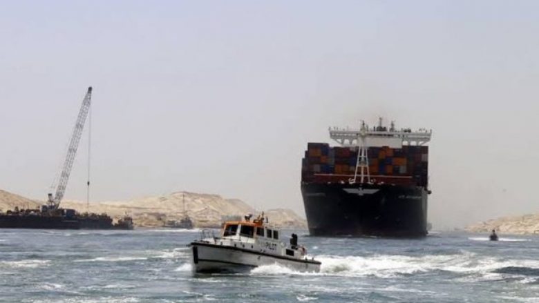 Pas “bllokimit” në kanalin e Suezit rikthehet në qarkullim anija me 65,000 ton misër nga Ukraina