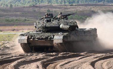 Kanadaja do t'ia dhurojë Ukrainës katër tanke Leopard