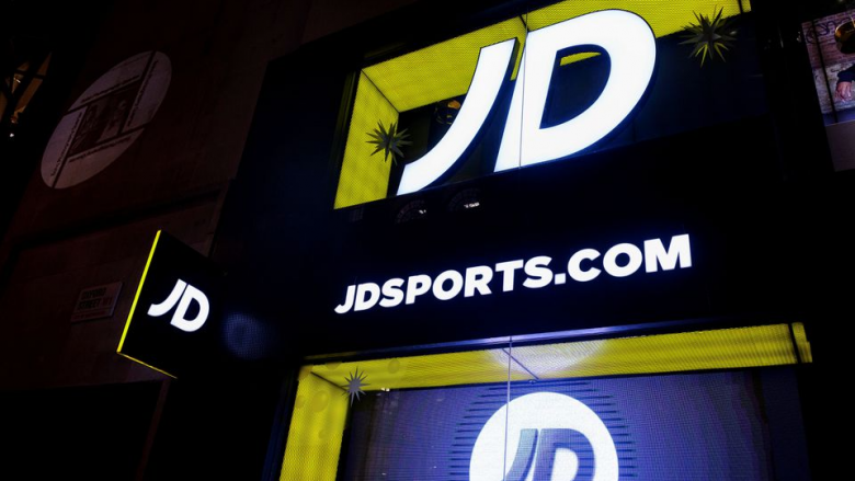 Firma britanike JD Sports thotë se në sulmet e mëhershme kibernetike hakerët janë qasur në të dhënat e klientëve të tyre