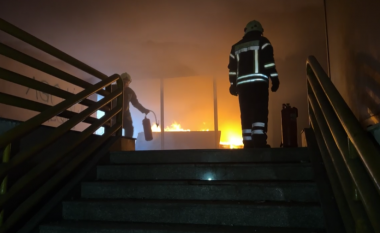 Zjarr në qendrën e re tregtare në Tetovë