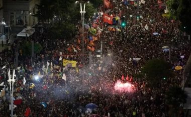Në Brazil mbahen tubime të mëdha pro-demokracisë për të dënuar rebelët që sulmuan ndërtesat qeveritare