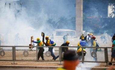 Shtëpia e Bardhë dënon dhunën nga mbështetësit e ish-presidentit Jair Bolsonaro në Brazil