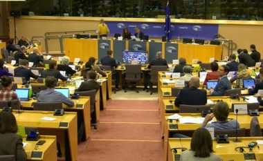 Komiteti për Liritë Qytetare i Parlamentit Evropian voton pro liberalizmit të vizave për Kosovën
