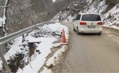 Rruga e dëmtuar për në Rugovë, lë pa turistë këtë zonë turistike