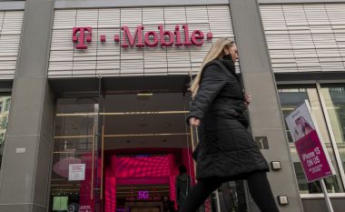 Janë hakuar 37 milionë klientë të T-Mobile