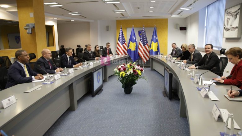 Chollet pas takimeve në Prishtinë: Bisedë e mirë rreth dialogut – vlerësojmë angazhimin konstruktiv të Kosovës