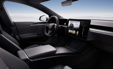 Tesla do të integrojë chatbotin Grok në automjetet e saj elektrike
