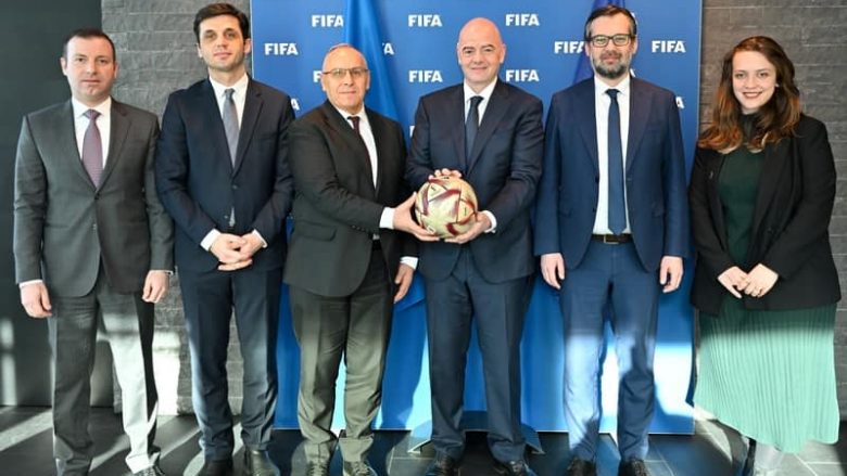 Ministri i Sportit, Çeku pas takimit me Infantino: Lajme të mira për futbollin e Kosovës nga FIFA