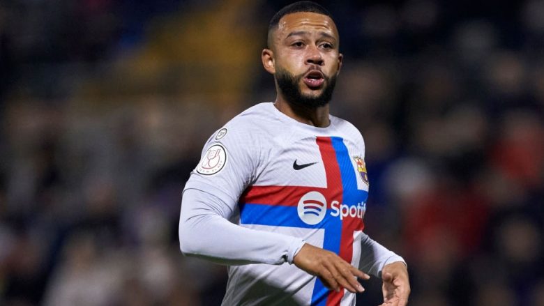 Depay mungon në stërvitjet e Barcës për ta kompletuar transferimin