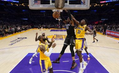 LA Lakers pësojnë humbje nga Sacramento Kings