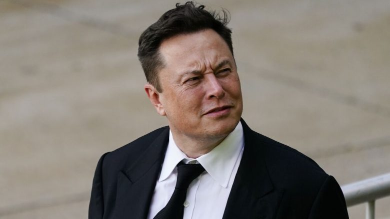 Elon Musk vendos një rekord të ri botëror Guinness – për humbje të pasurisë