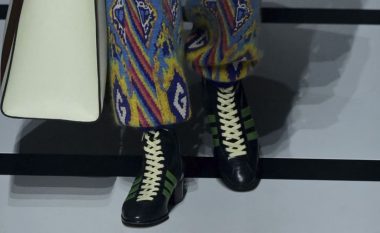 “Gucci” dhe “Adidas” u bashkuan sërish dhe rezultati janë çizmet tronditëse që kushtojnë 1.400 euro