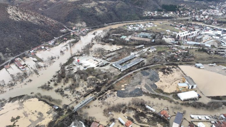 Hamza: Vërshimet shkaktuan situatë të rëndë në Mitrovicë, që nuk mbahet në mend
