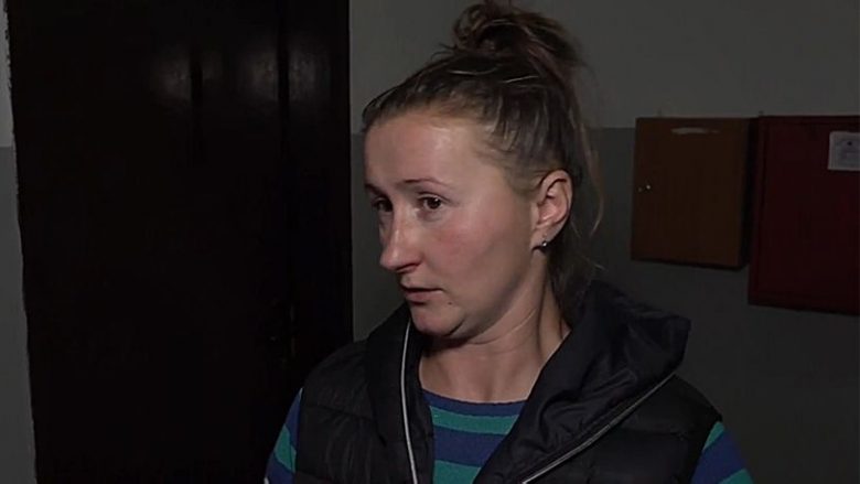 Nëna e të plagosurit në Shtërpcë: Nuk u qëllua mbi ta, të dy u lënduan nga  plumbi që u dëbua nga asfalti - Telegrafi