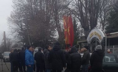 Protesta para NTP-së në Shkup, transportuesit privat kërkojnë zgjidhjen e problemit