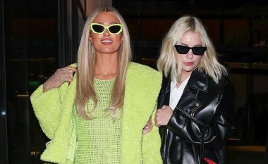 Paris Hilton prezantoi një veshje ngjyrë neoni në të cilën nuk mund të kalonte pa u vënë re
