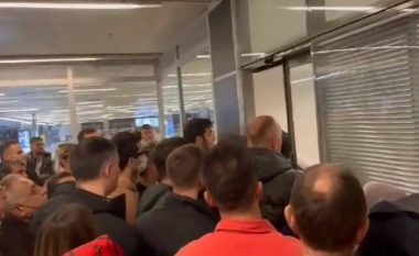 Për shkak të mjegullave të dendura në Shkup, disa shtetas të RMV-së prej dy ditësh janë bllokuar në një nga aeroportet e Stambollit
