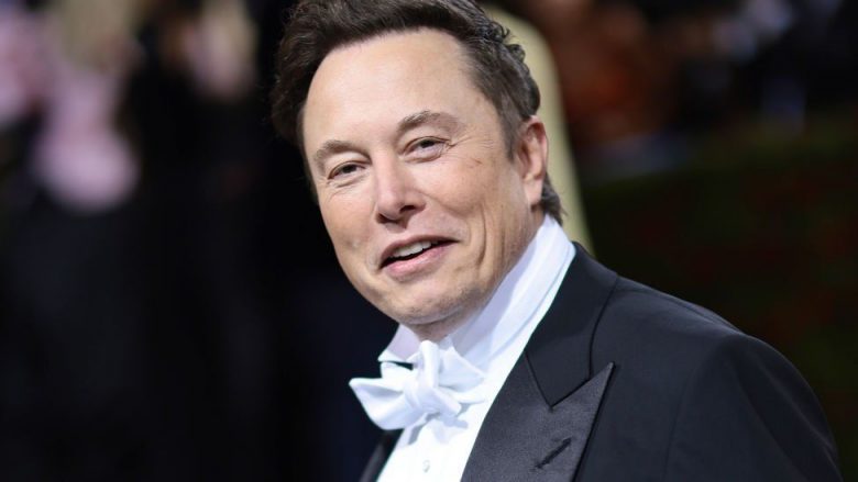 Elon Musk thotë se Instagram “i çon njerëzit në depresion” dhe Twitter “i zemëron ata”