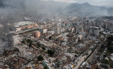 Shkon në 33 mijë numri i viktimave nga tërmeti në Turqi dhe Siri