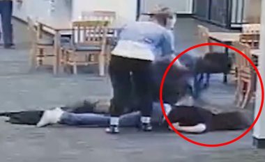 Profesoresha amerikane ia merr konzolën e videolojës nxënësit në orën e mësimit – ai e rrah brutalisht