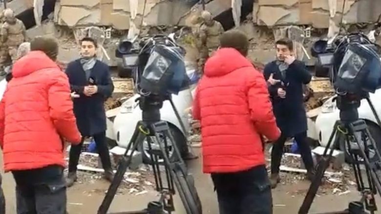 Qytetarët zemërohen me reporterin që fillojë të raportojë për tërmetin vetëm pasi arritën ekipet e kërkim-shpëtimit në Adiyaman