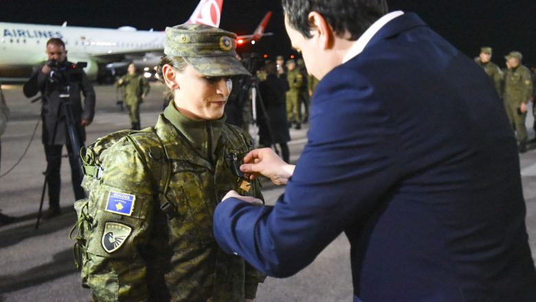 Nderohet me medalje kontingjenti i FSK-së që mori pjesë në operacionin e kërkim-shpëtimit në Turqi