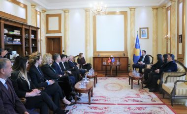 Konjufca falënderoi deputetët e Kuvendit të Shqipërisë për angazhimin e tyre në mbështetje të Kosovës