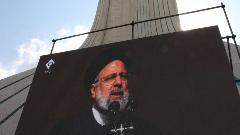Hakerët ndërpresin fjalimin televiziv të presidentit të Iranit në përvjetorin e revolucionit
