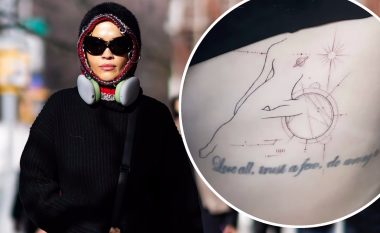 Rita Ora shton tatuazhe të reja në trupin e saj