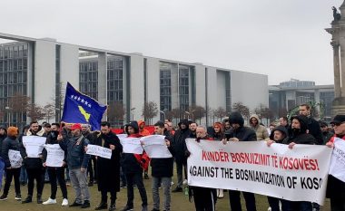 Me thirrjen “kundër bosnjizimit të Kosovës”, mërgimtarët në Gjermani protestojnë kundër Asociacionit