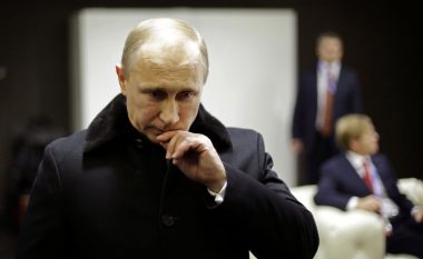 Ish-oficeri i KGB-së: Putin ka frikë se mos helmohet mes luftës për pushtet në Kremlin