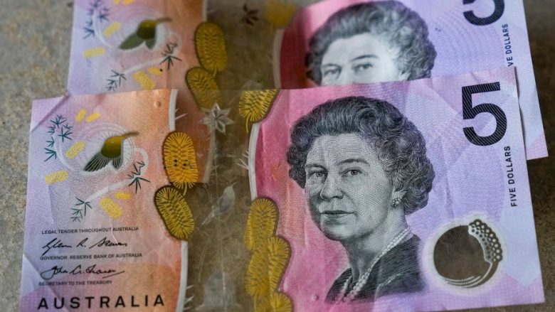 Fytyra e Mbretit Charles III nuk do të jetë në kartëmonedhat 5 dollarëshe në Australi