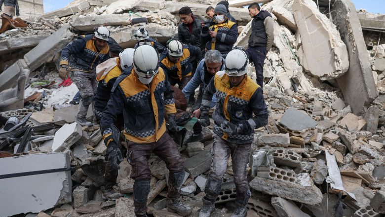 Të gjithë po flasin për tërmetin në Turqi, por situata është më e rënduar në Siri
