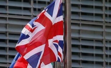 Ambasada britanike reagon për emërimet në ndërmarrjet publike, kërkon nga Qeveria që politika të jetë jashtë procesit të rekrutimeve