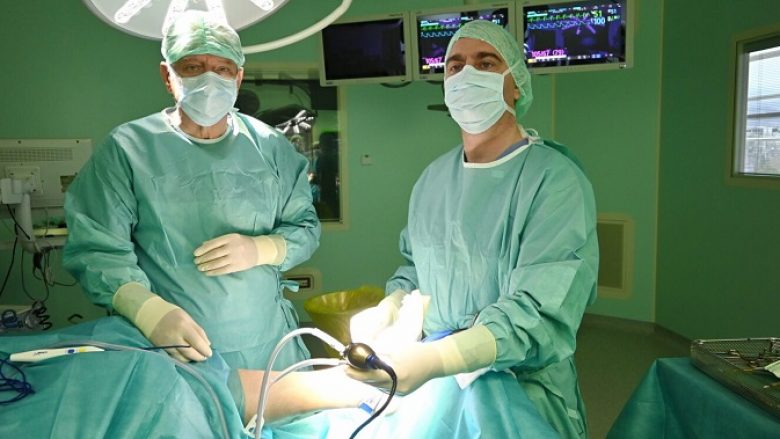 ‘Klinika Zhan Mitrev’ tregon për trajtimet bashkëkohore për riparimin e kyçeve me qeliza staminale dhe kërc artikular autolog