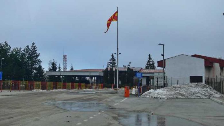 Bullgarët nuk mund të hyjnë në Maqedoni: Sistemi në pikën kufitare Deve Bair ka dështuar