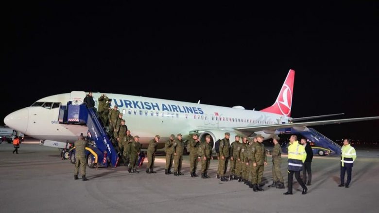 Operacionet e kërkim-shpëtimit në Turqi, ambasadori amerikan: SHBA-të, një partner krenar i FSK-së 