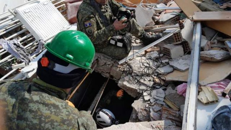 Shefi i BE-së në Kosovë lavdëron FSK-në për ndihmën pas tërmetit në Turqi