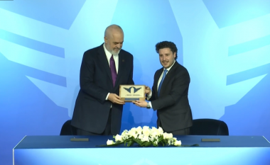 Përfundon mbledhja e qeverive Shqipëri-Mali i Zi, firmosen marrëveshjet ndërqeveritare