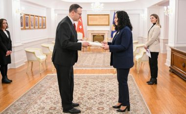 Presidentja Osmani pranoi letrat kredenciale nga ambasadori i ri i Turqisë