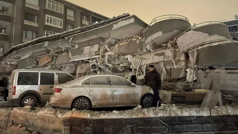 Tërmeti me qindra të vdekur në Turqi dhe Siri – krejt çfarë dimë deri tani