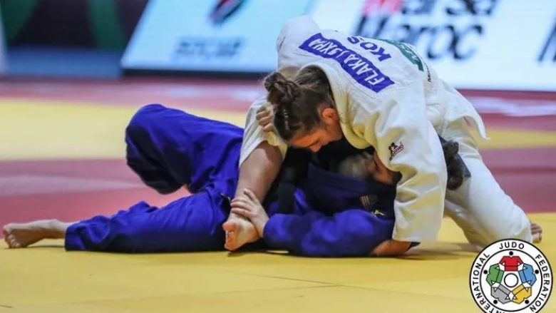 Flaka Loxha fiton medaljen e argjendtë në European Open