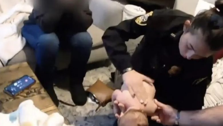 Policja ia shpëtoi jetën një foshnje në Georgia