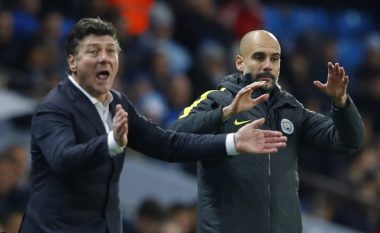 Sot ai luan me tre mbrojtës – si i kishte kërkuar Guardiola këshilla Mazzarrit për këtë gjë