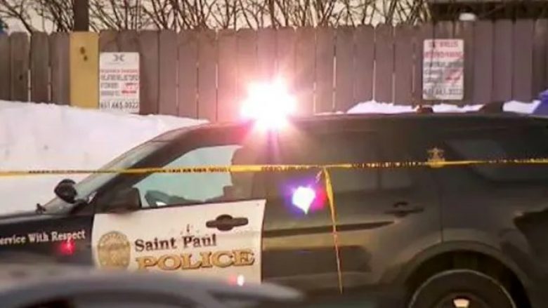 Dy të vdekur dhe tre të plagosur pas të shtënave me armë në një festë në Minnesota